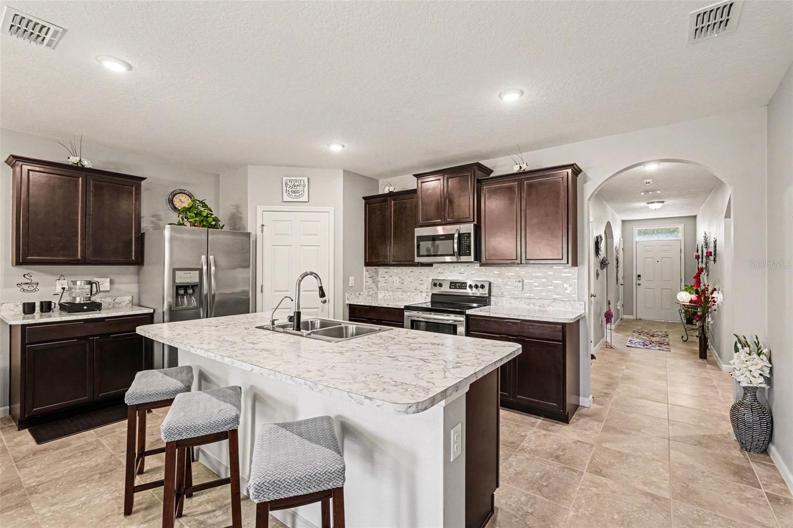 426 SNOOK PLACE