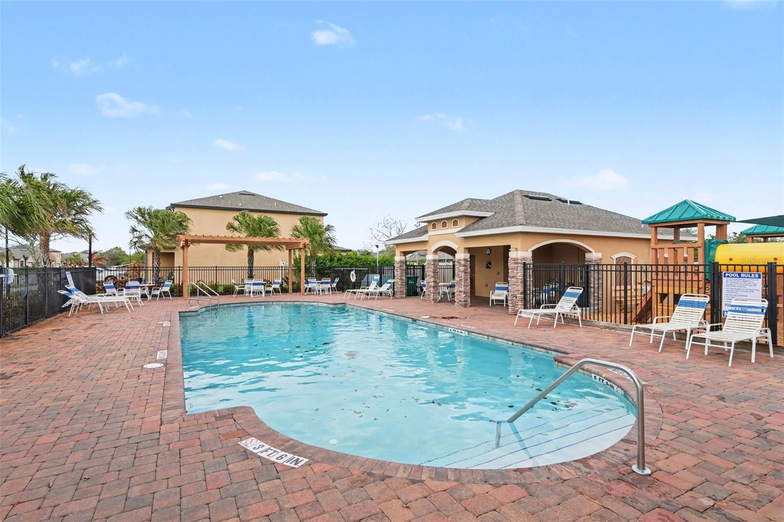 426 SNOOK PLACE