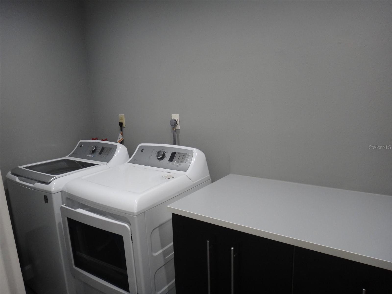 ORCHID OAKS I - Residential Lease