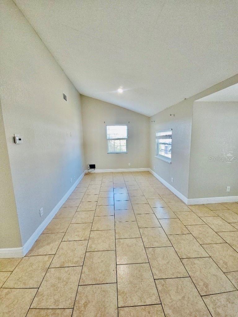 FIVACRES - Residential Lease