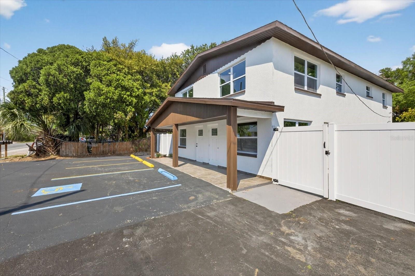 BEACON SQUARE - Residential