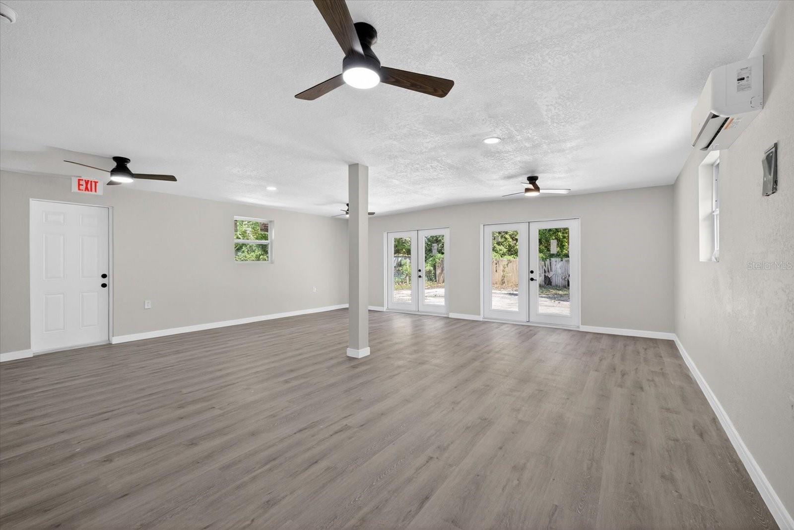 BEACON SQUARE - Residential