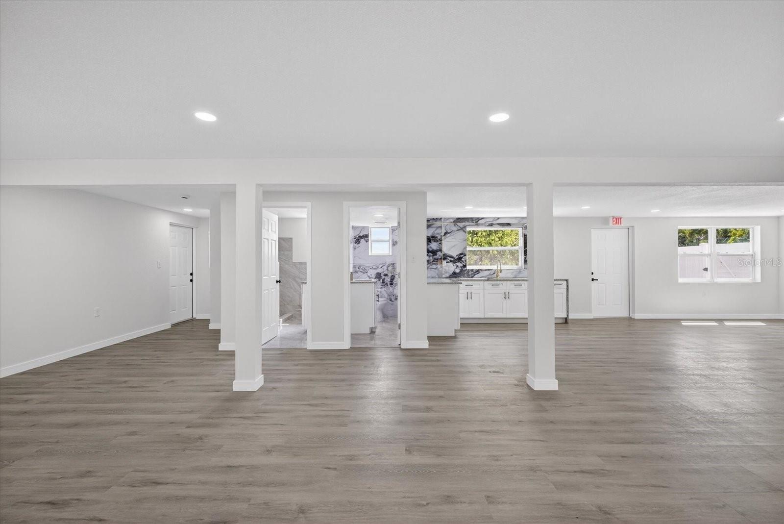 BEACON SQUARE - Residential