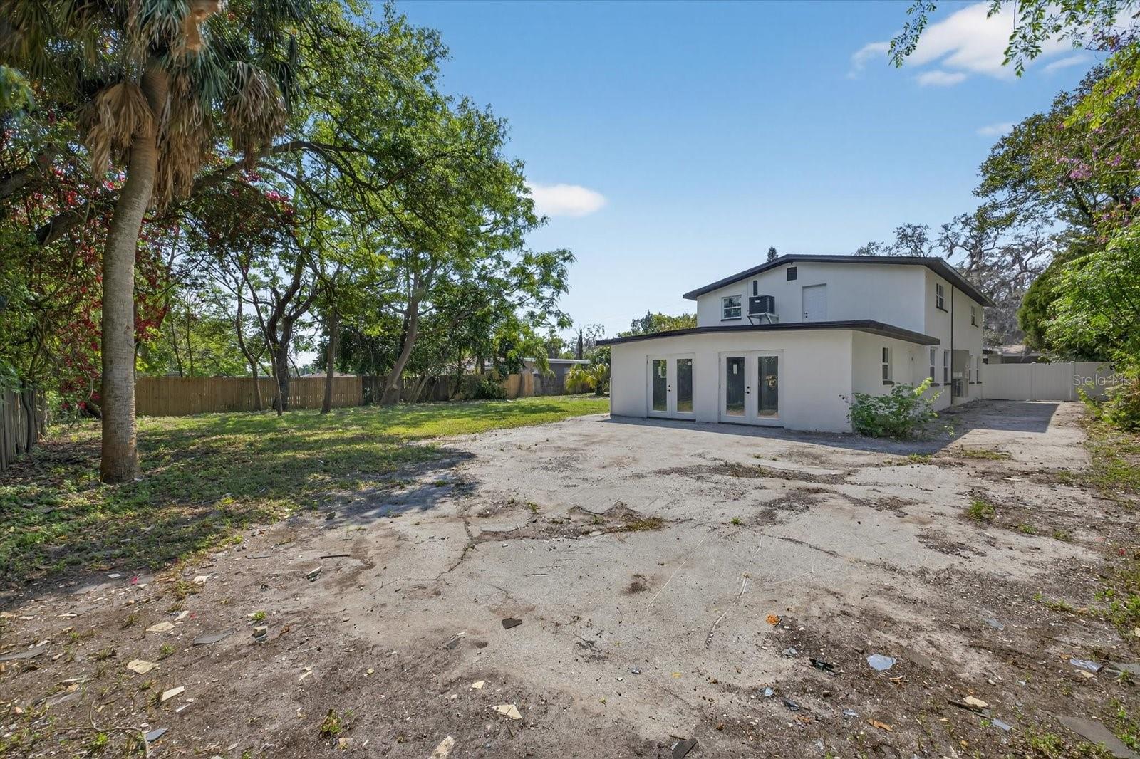 BEACON SQUARE - Residential