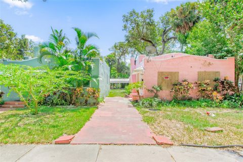 A home in DAYTONA BEACH