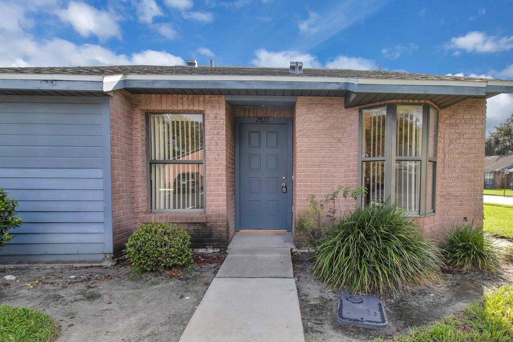 Photo of 2835 Shannon Oak Court, Saint Cloud, FL 34769 (MLS # S5136144)