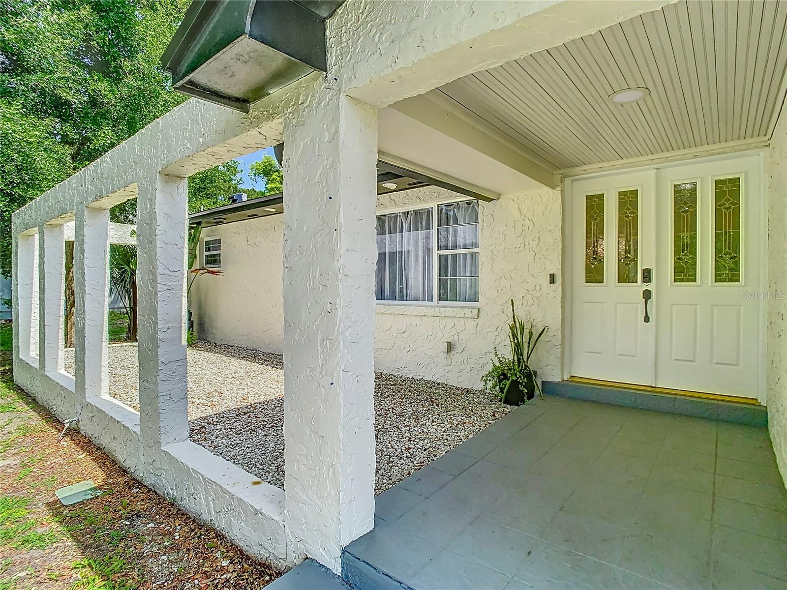 3325 HORSESHOE DRIVE