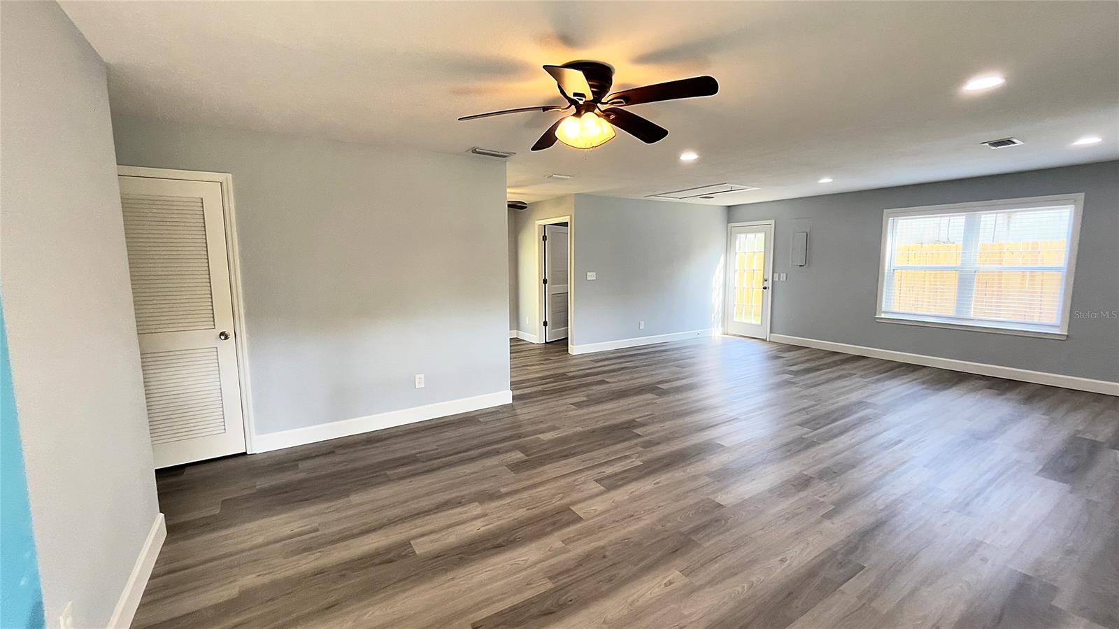 Spanish Mission Heights 4 - Residential