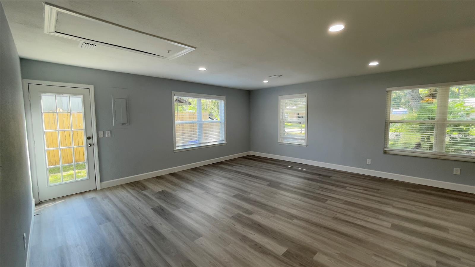 Spanish Mission Heights 4 - Residential