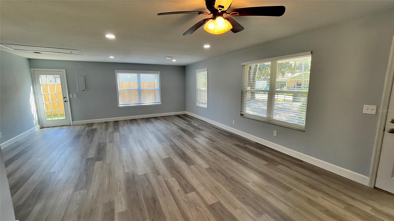 Spanish Mission Heights 4 - Residential