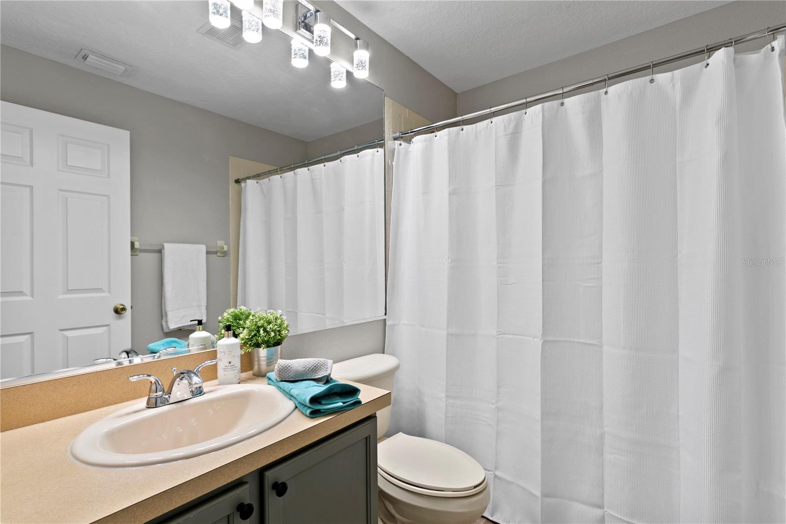 CROSS CREEK - Residential