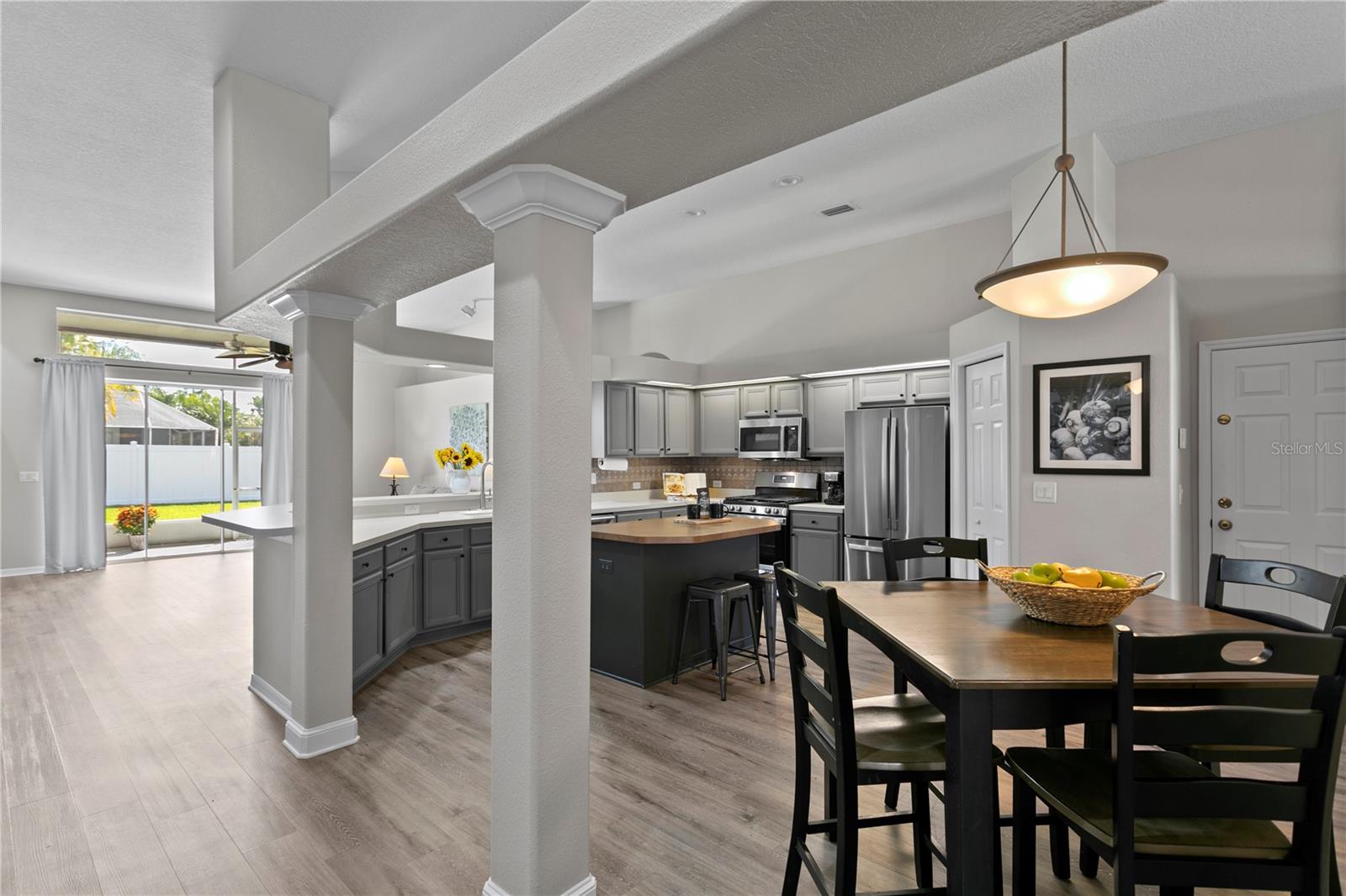 CROSS CREEK - Residential