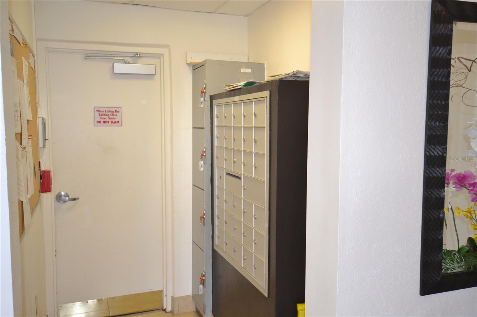 ISLANDER THE CONDO - Residential Lease