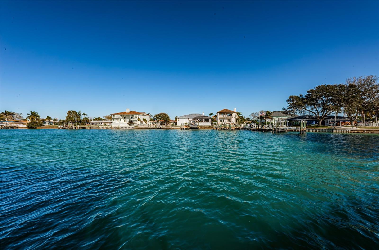 ISLANDER THE CONDO - Residential Lease