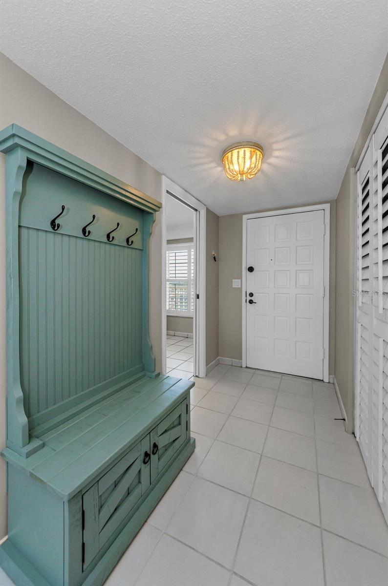 ISLANDER THE CONDO - Residential Lease