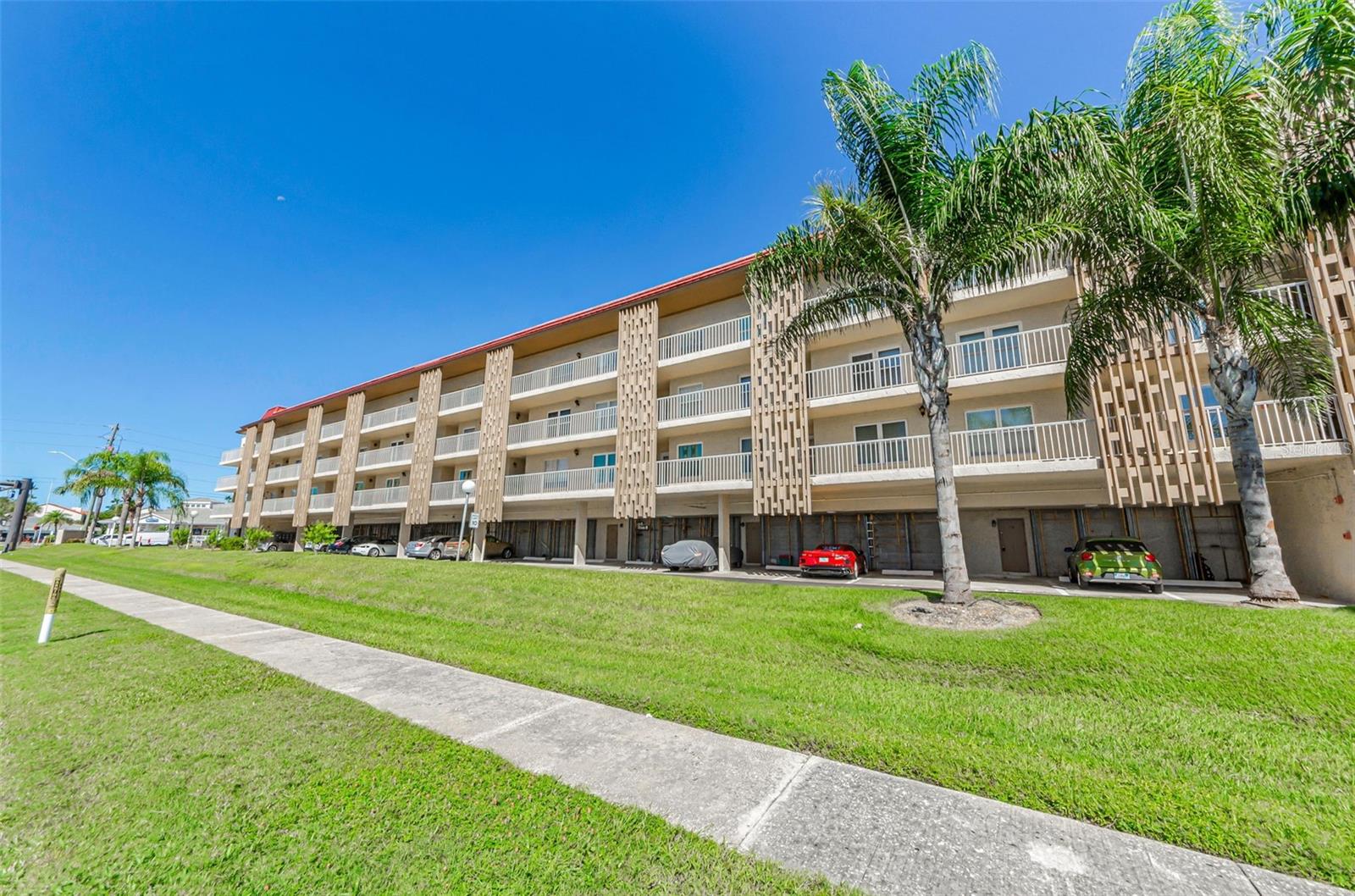 ISLANDER THE CONDO - Residential Lease