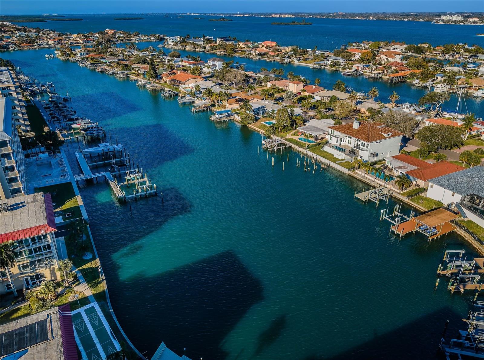 ISLANDER THE CONDO - Residential Lease