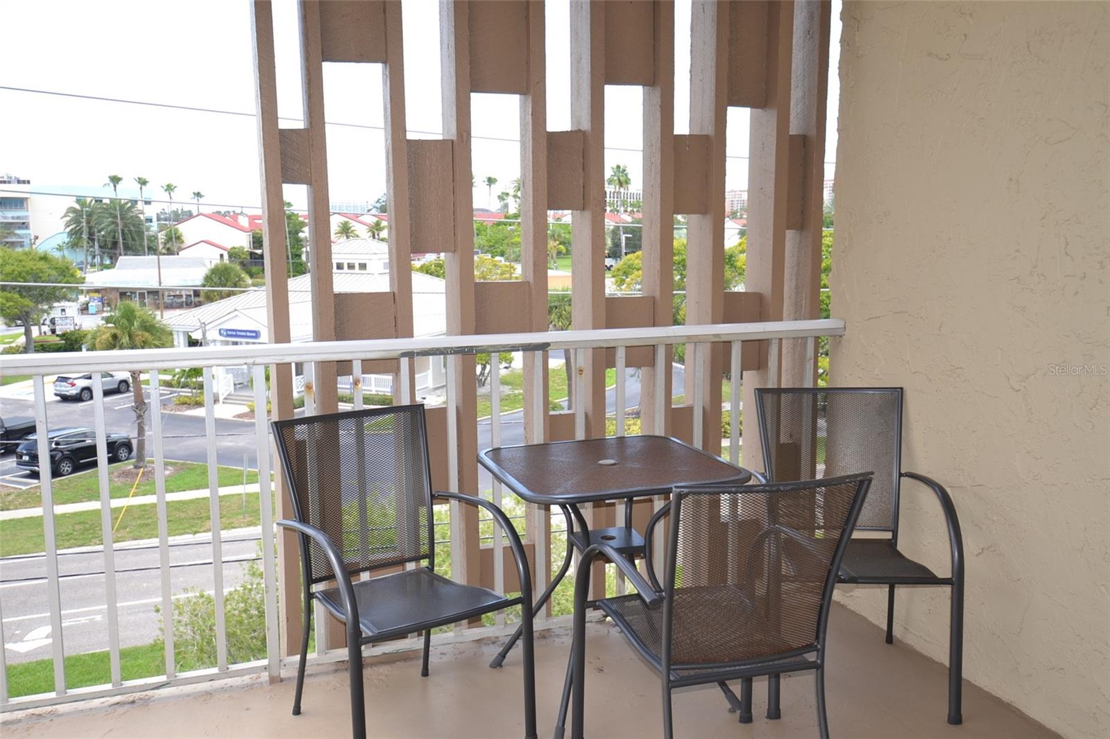 ISLANDER THE CONDO - Residential Lease