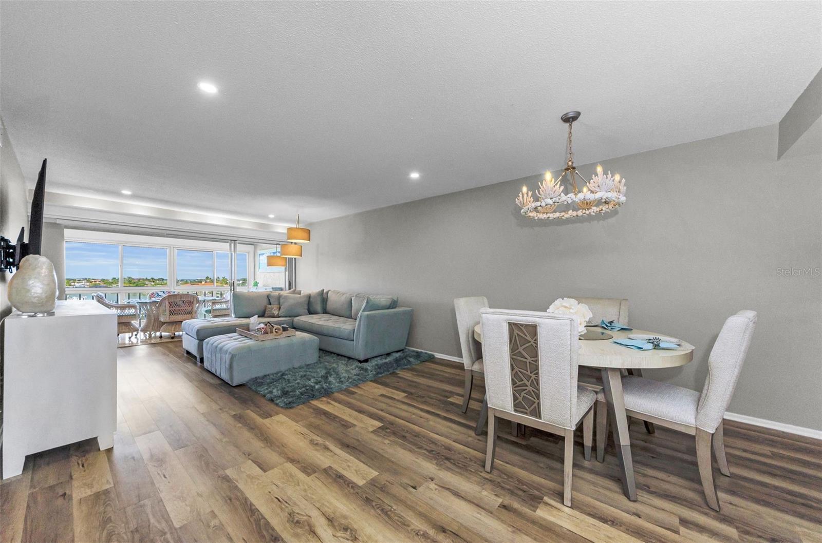 ISLANDER THE CONDO - Residential Lease