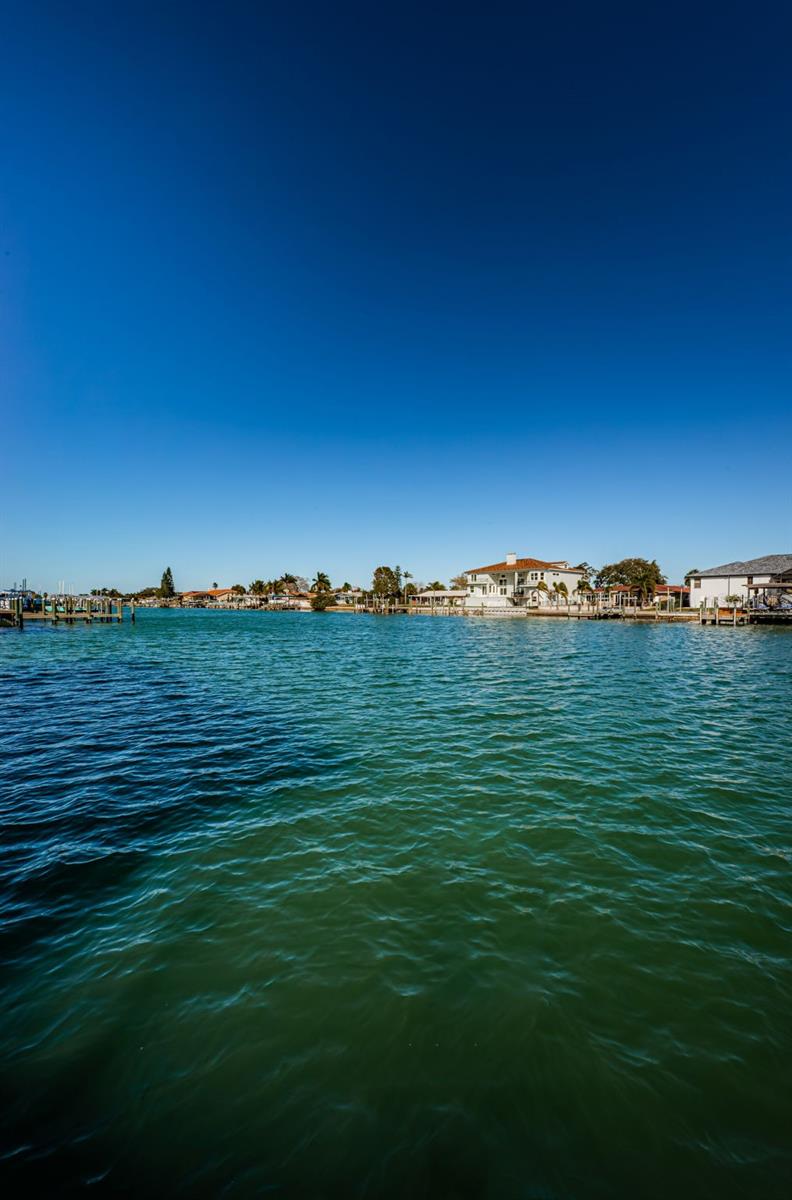 ISLANDER THE CONDO - Residential Lease