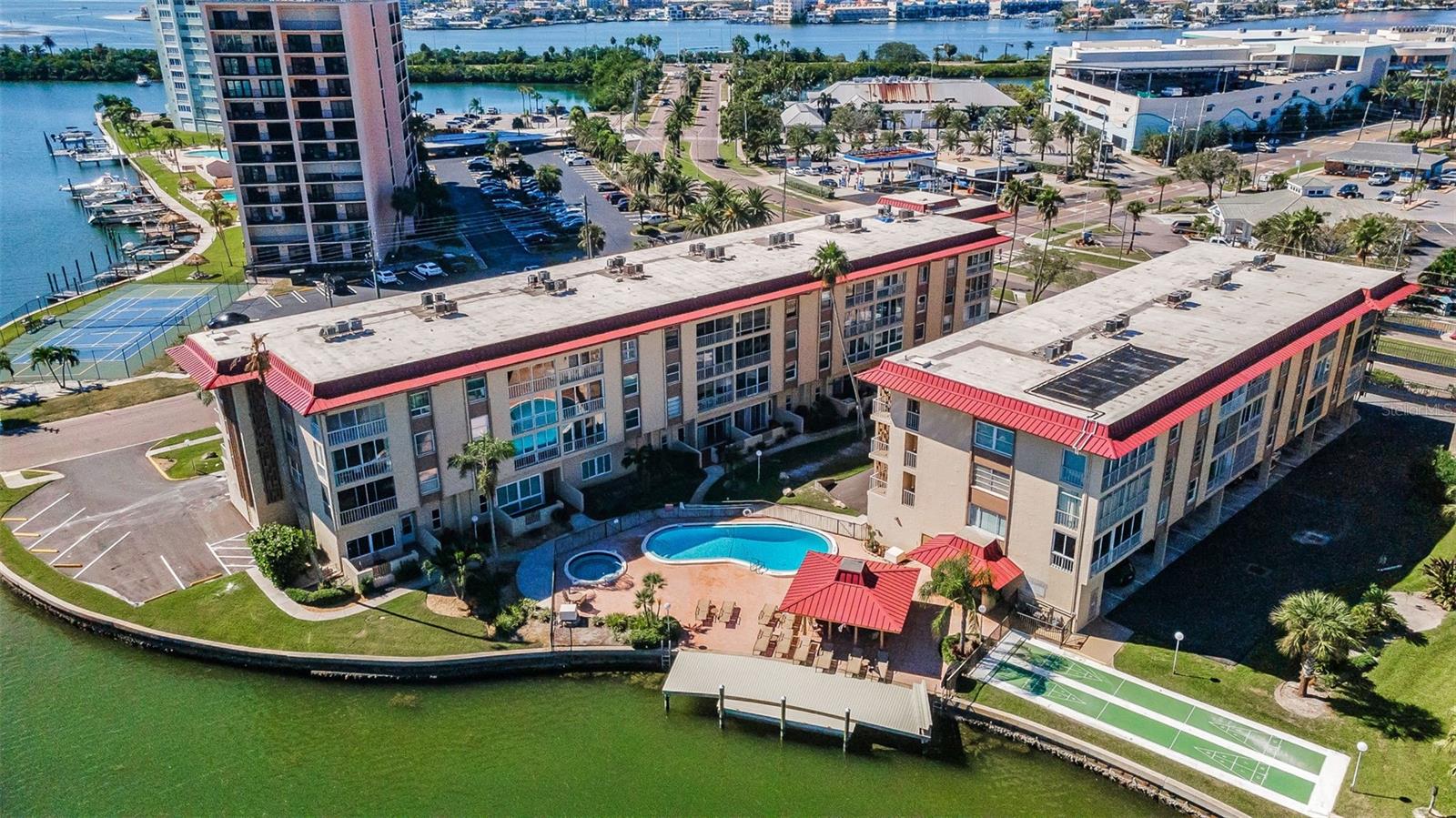 ISLANDER THE CONDO - Residential Lease