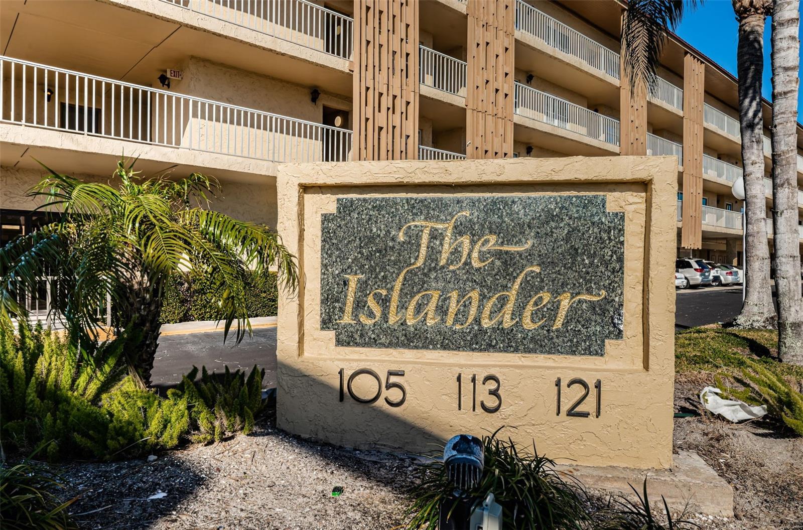 ISLANDER THE CONDO - Residential Lease