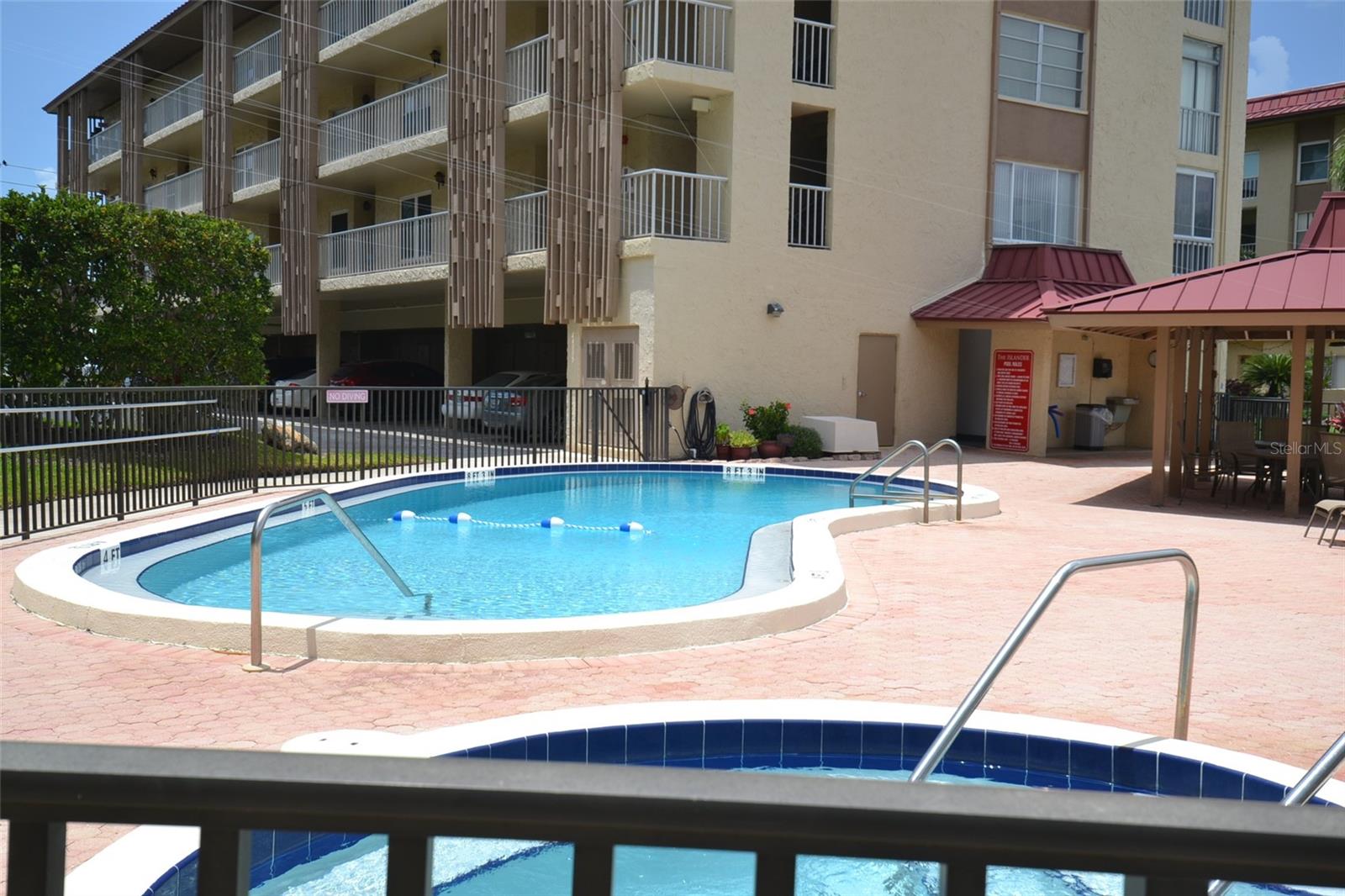 ISLANDER THE CONDO - Residential Lease