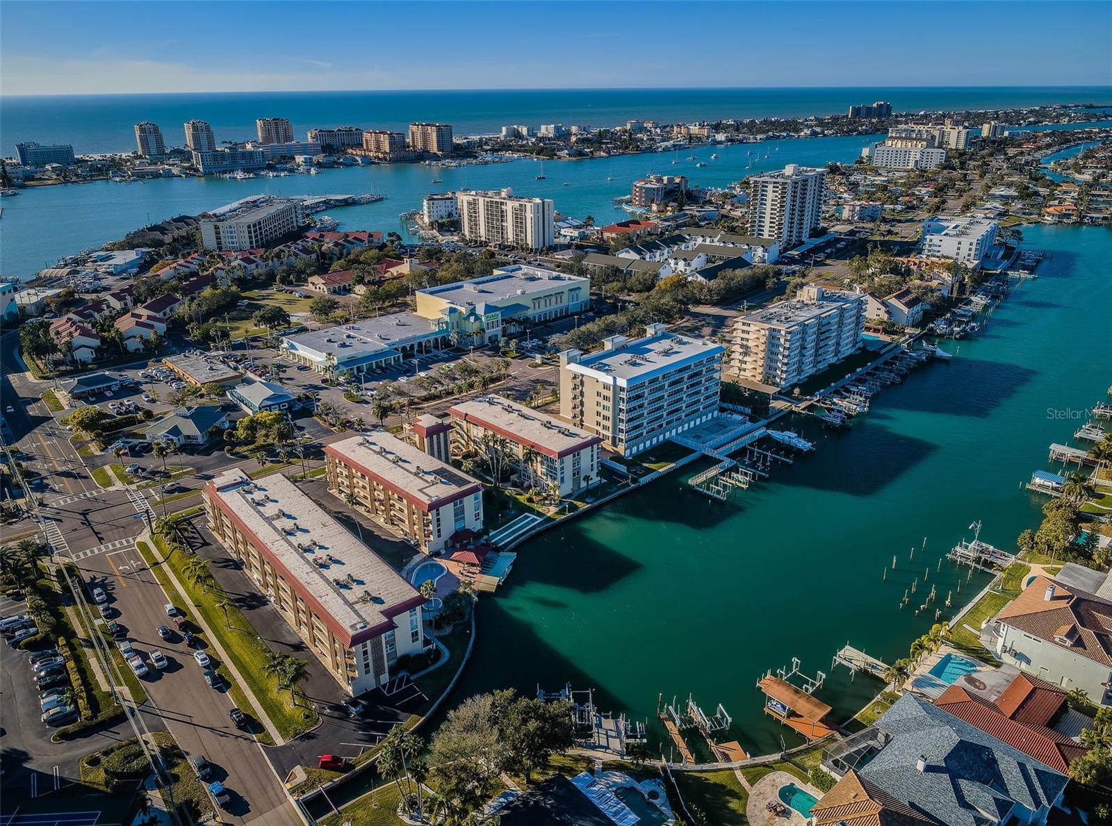 ISLANDER THE CONDO - Residential Lease