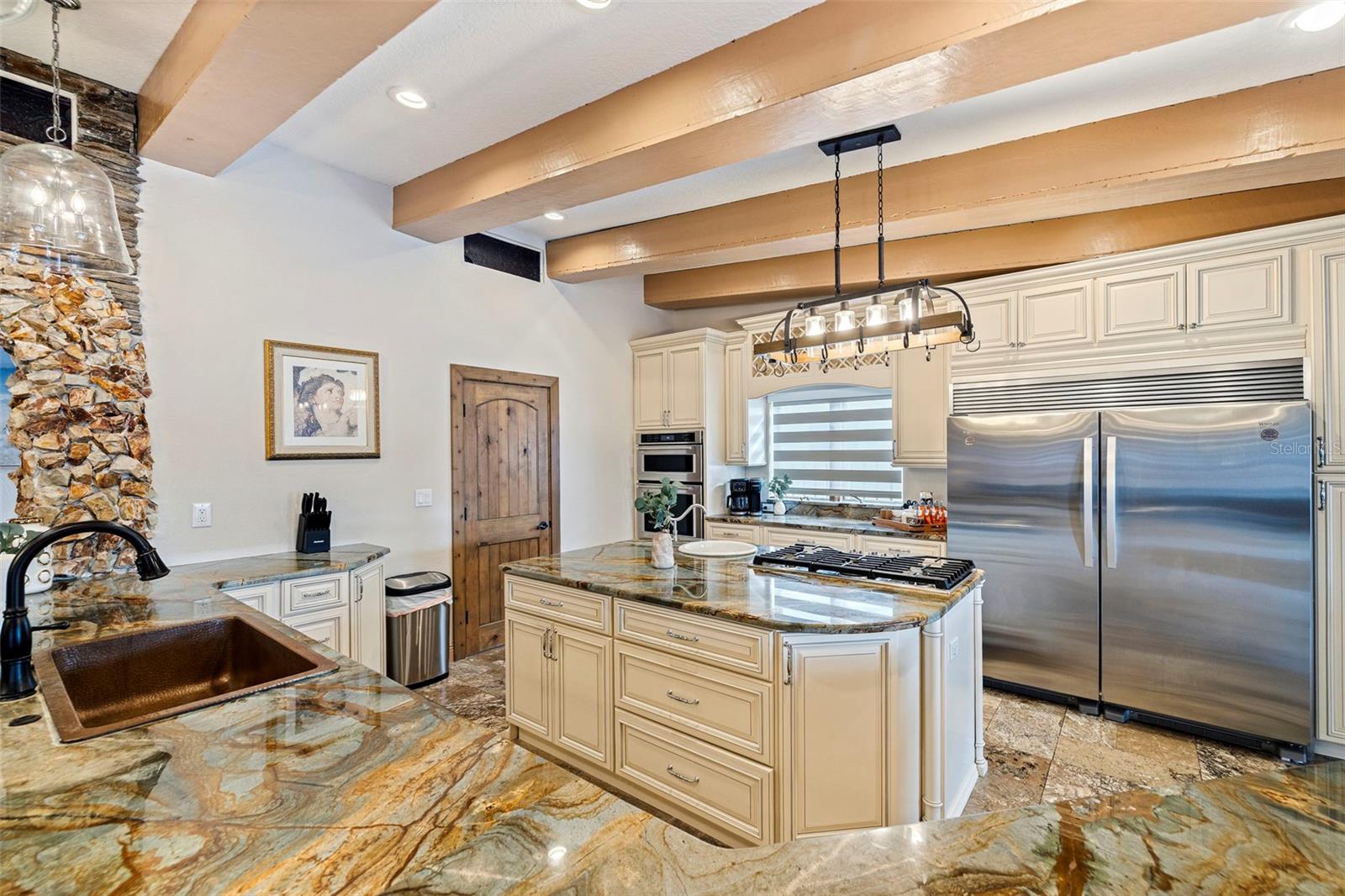 LA HACIENDA 1ST ADD - Residential