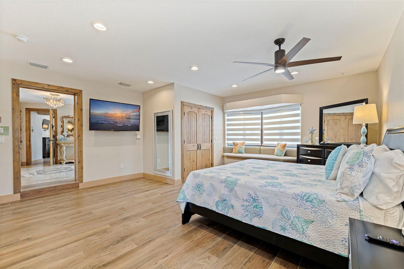 LA HACIENDA 1ST ADD - Residential