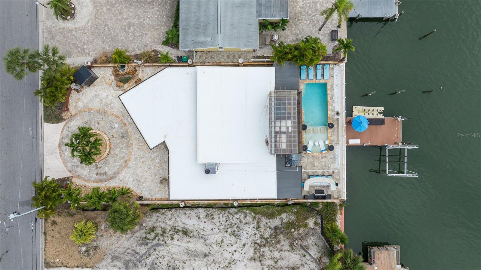 LA HACIENDA 1ST ADD - Residential