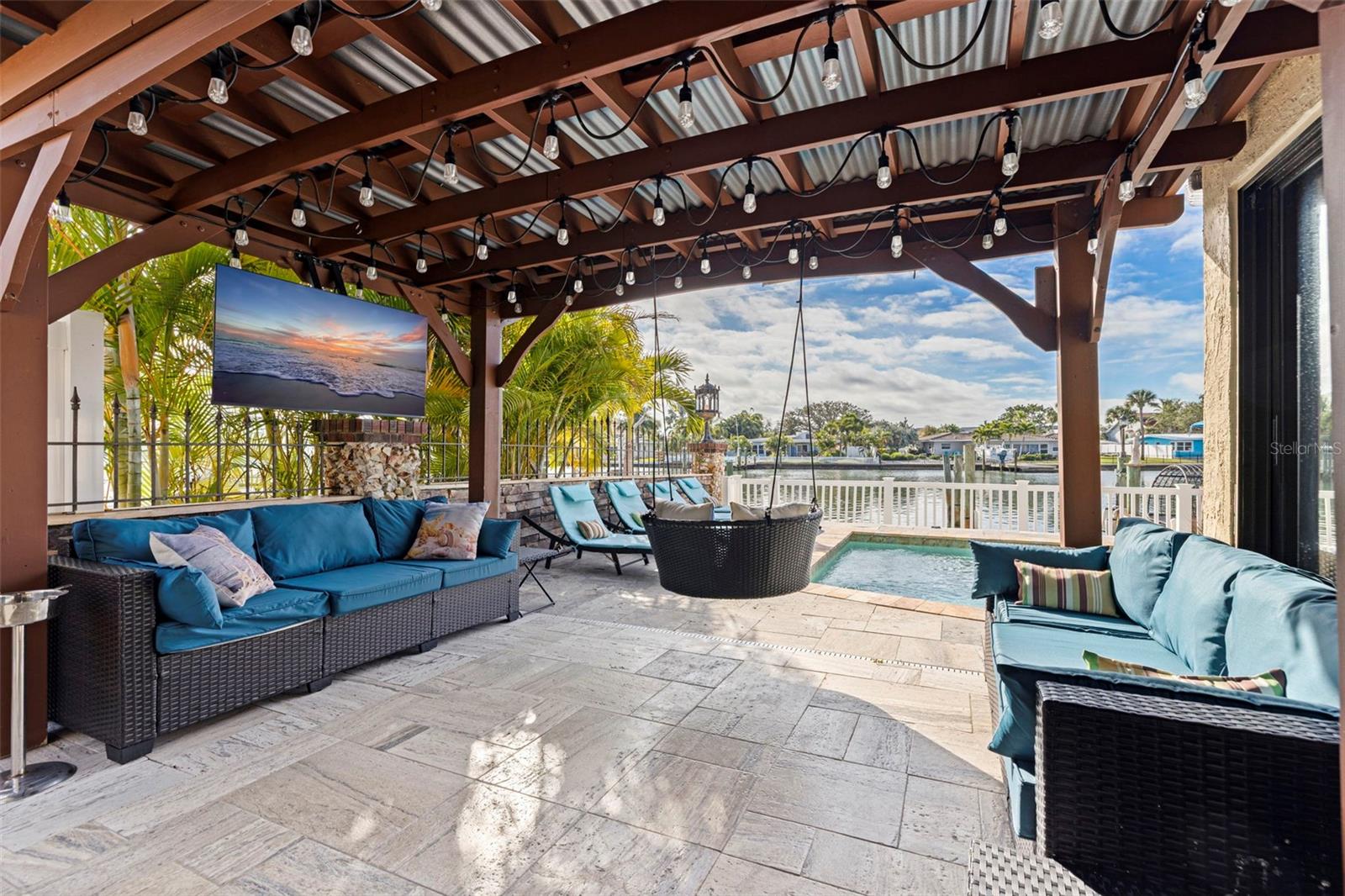 LA HACIENDA 1ST ADD - Residential