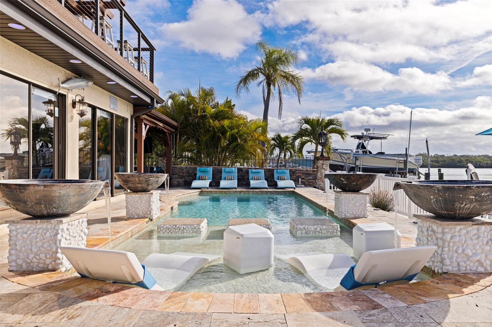 LA HACIENDA 1ST ADD - Residential