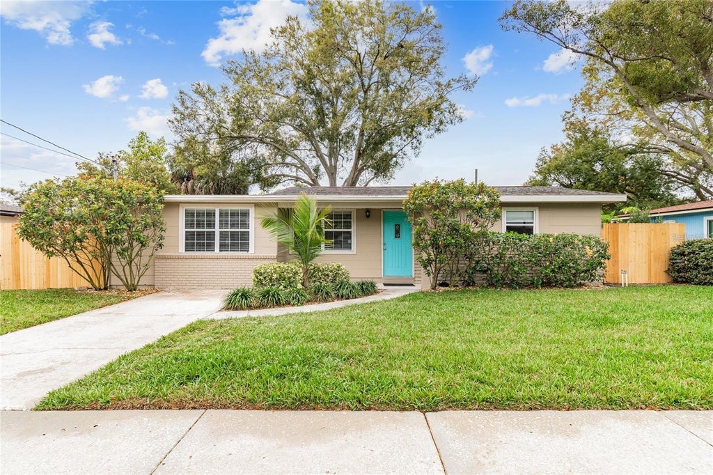 Photo of 4704 W Bay Avenue, Tampa, FL 33616 (MLS # TB8560995)