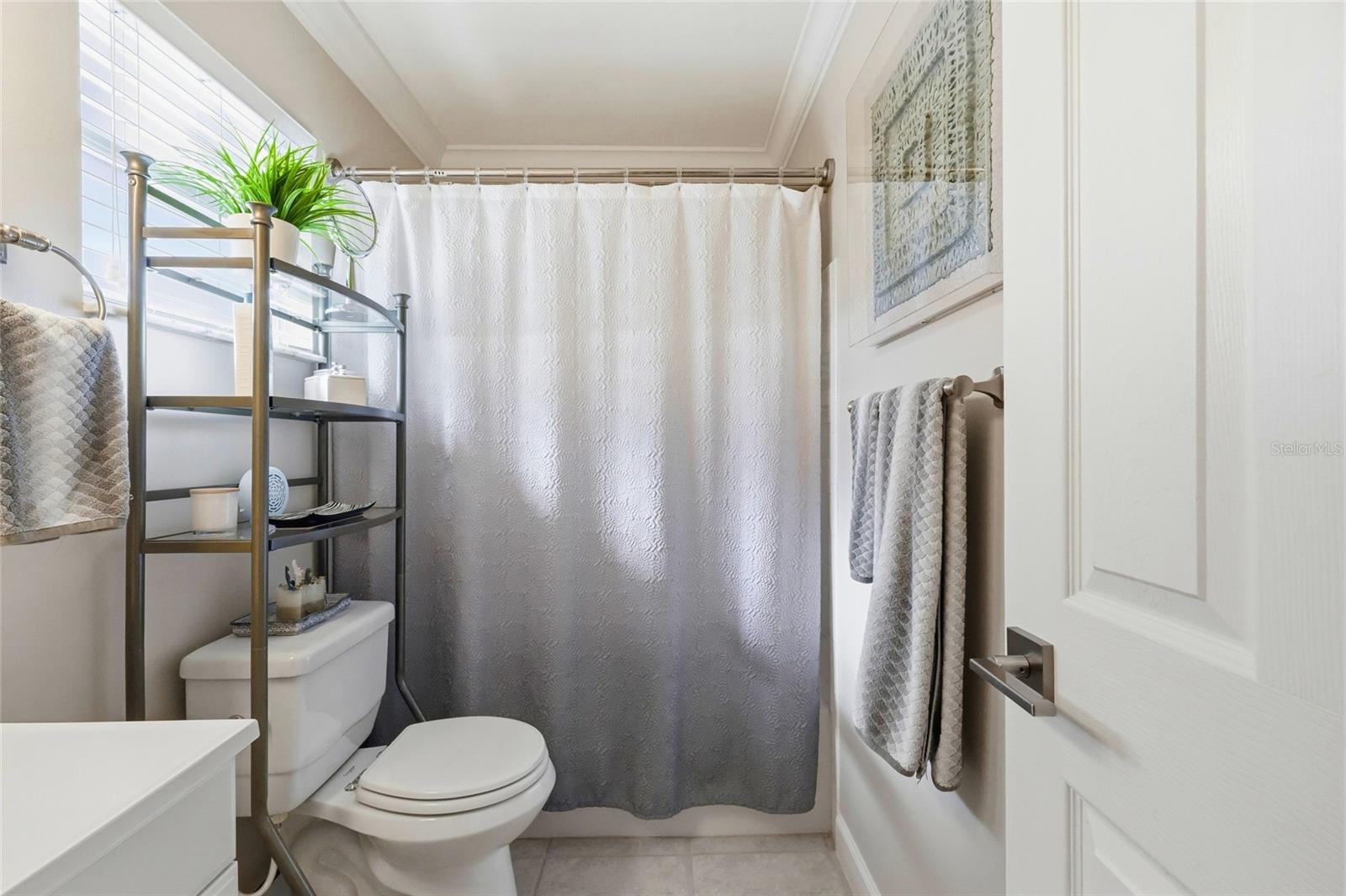 GLEN OAKS RIDGE VILLAS 1 - Residential