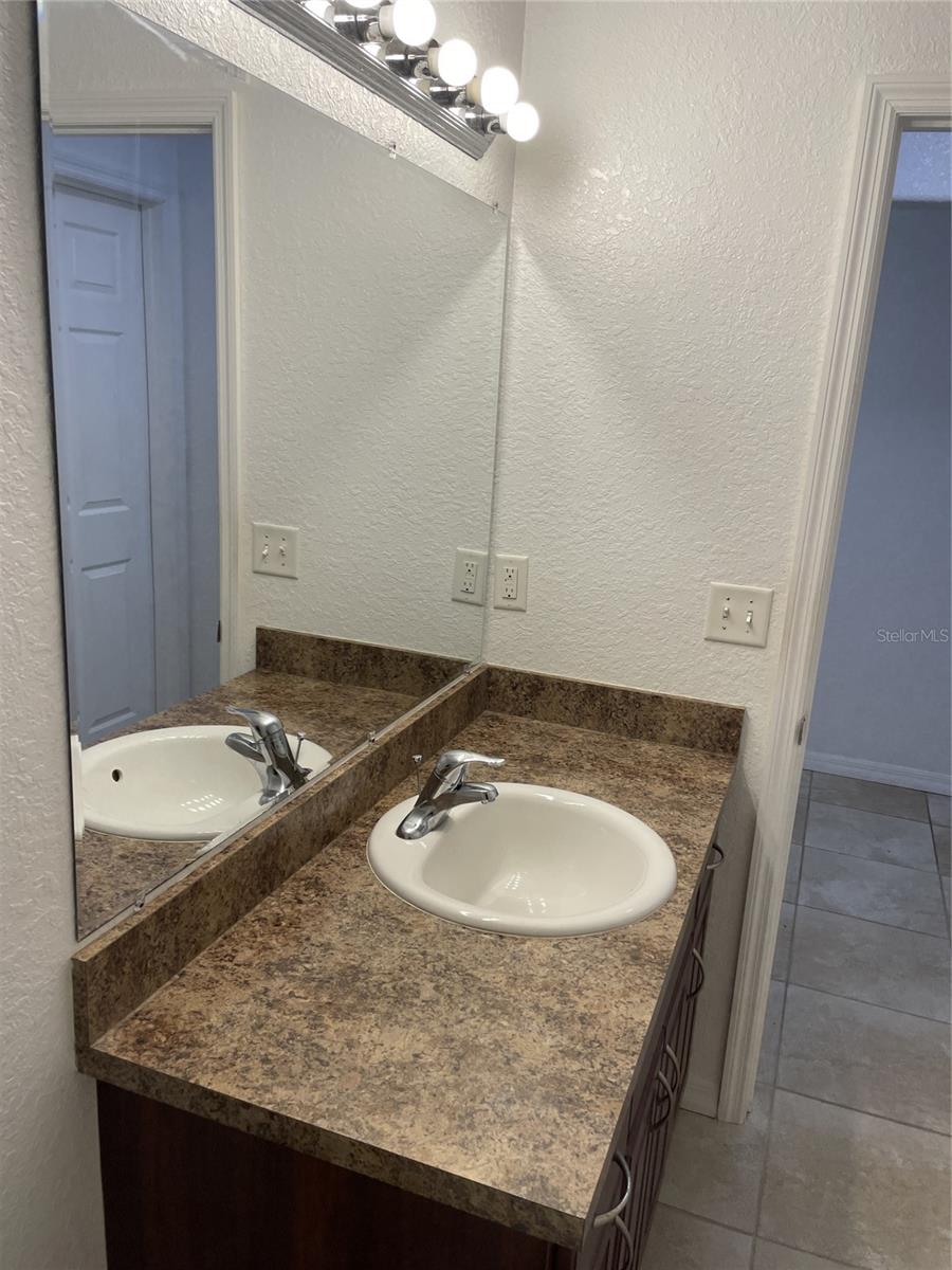 WESTMONT - Residential