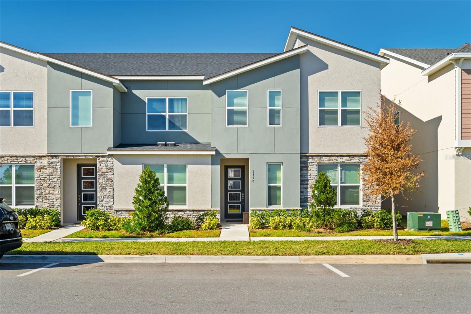 Stunning short-term rental home, Corner lot, fully furnished, Brand new. This townhouse is located in a luxury community, Solara Resort Vacation Villas, providing unforgettable memories to your future guests with their countless amenities. This 6 bedroom and 4.5 bath townhome has an open floor plan with a large kitchen island to entertain the whole family or group of friends and it opens to a cozy and elegant living area with a sliding door that leads to a refreshing private pool. Great investment opportunity, this property consistently has high occupancy rate, and it is ideally located near Parks and restaurants. This home is profissional Decorated, more than $ 70.000 in furniture and decoration, HOA includes, internet, landscaping and all the resort amenities.