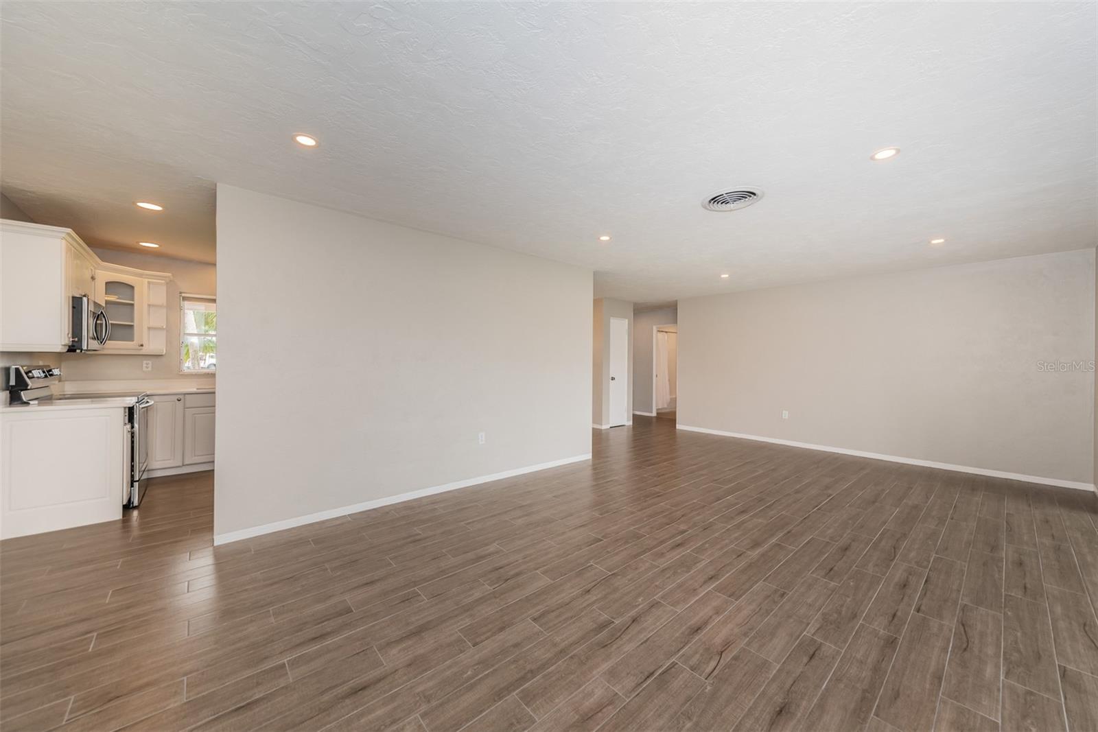 SOUTH CSWY ISLE YACHT CLUB 3RD ADD - Residential