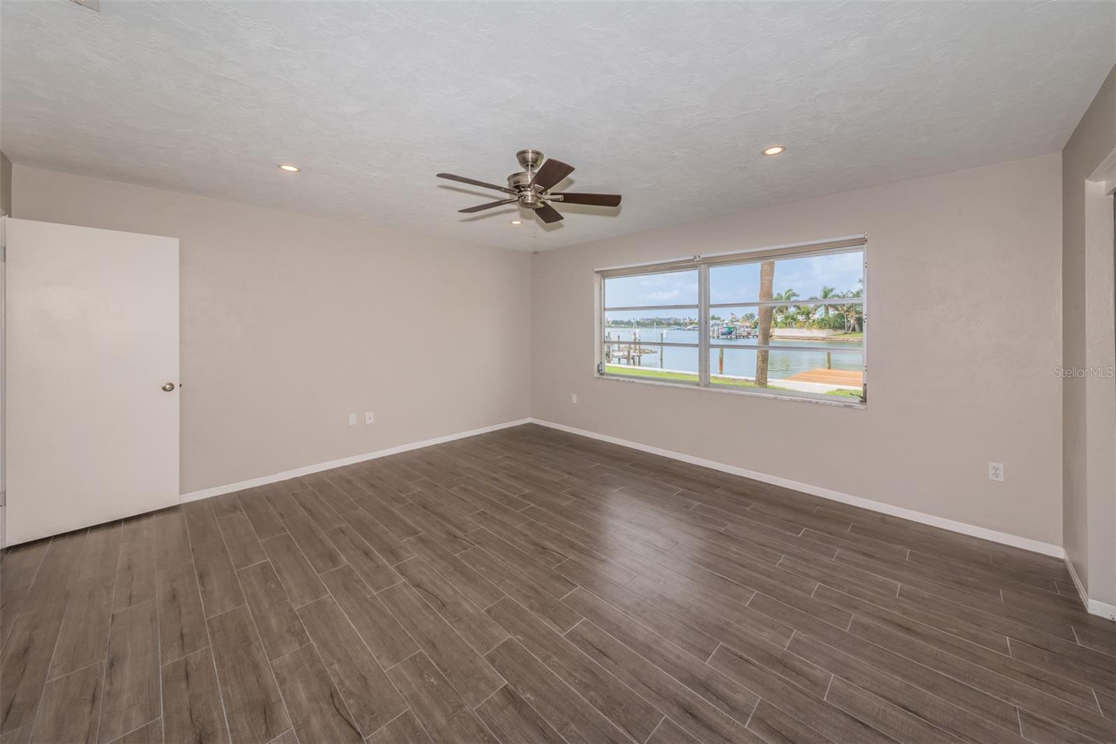 SOUTH CSWY ISLE YACHT CLUB 3RD ADD - Residential