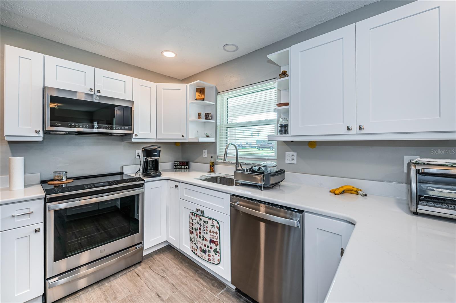 SOUTH CSWY ISLE YACHT CLUB 3RD ADD - Residential