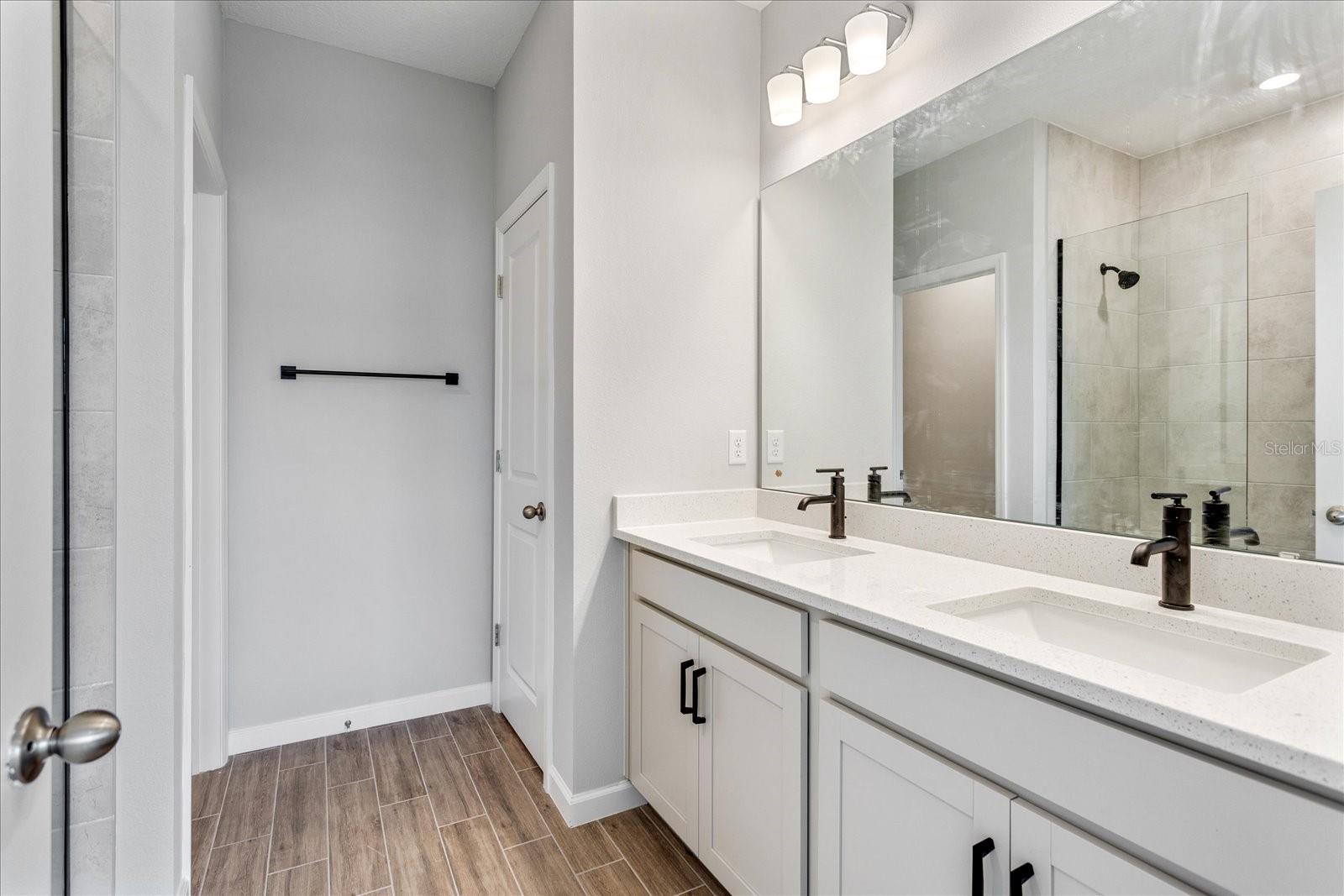 SERENADE AT OVATION - Residential
