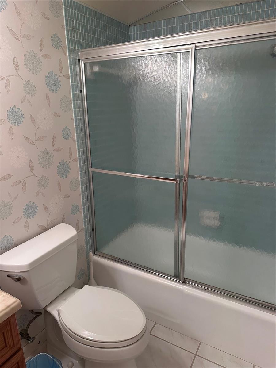 BEACH HARBOR CLUB - Residential Lease