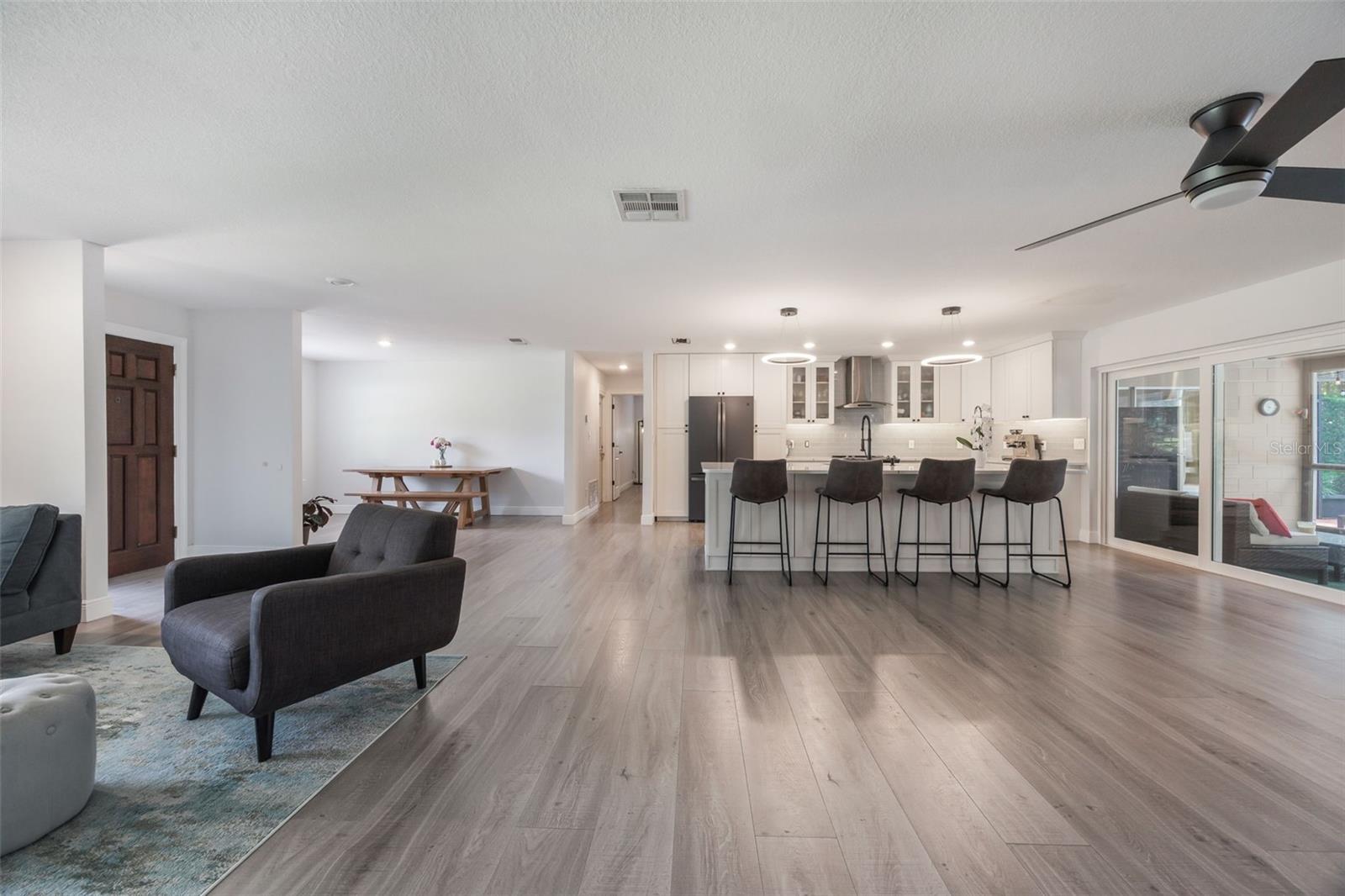 7852 BROKEN ARROW TRAIL