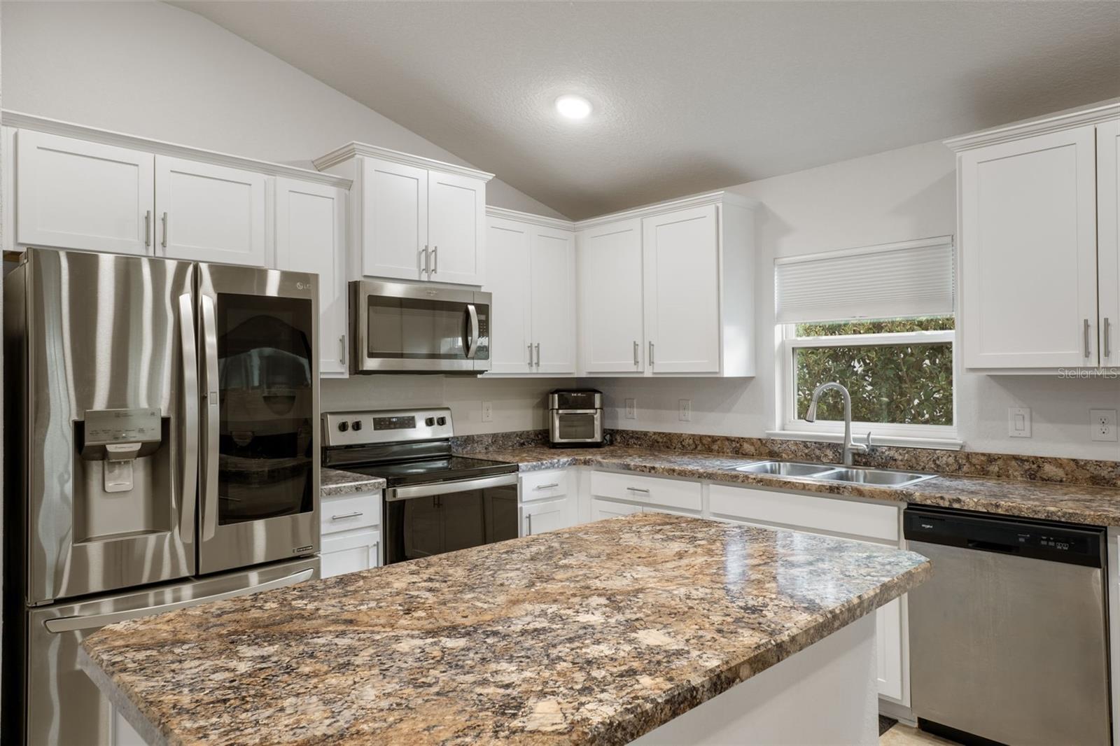 HIGH RDG VILLAGE - Residential