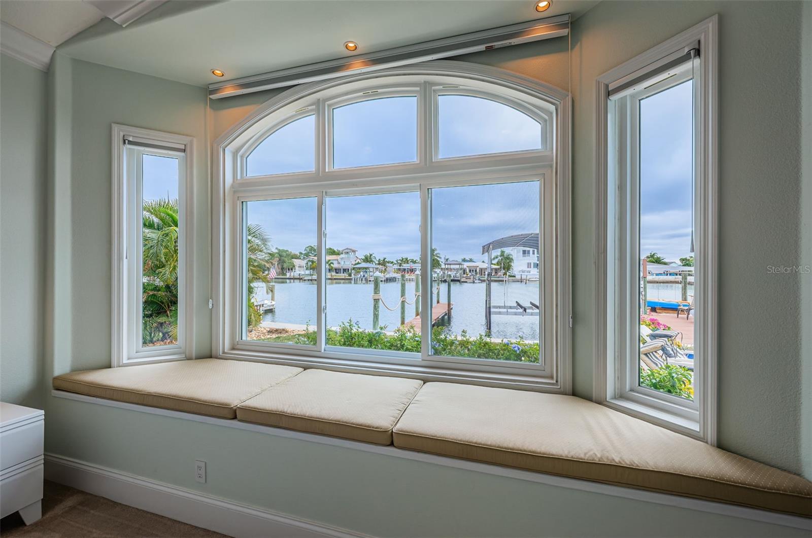 ISLAND ESTATES OF CLEARWATER - Residential