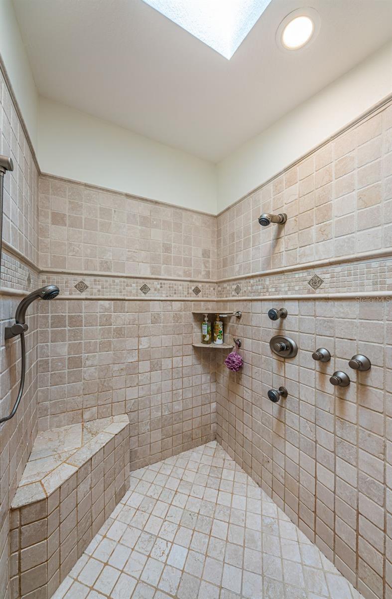 ISLAND ESTATES OF CLEARWATER - Residential