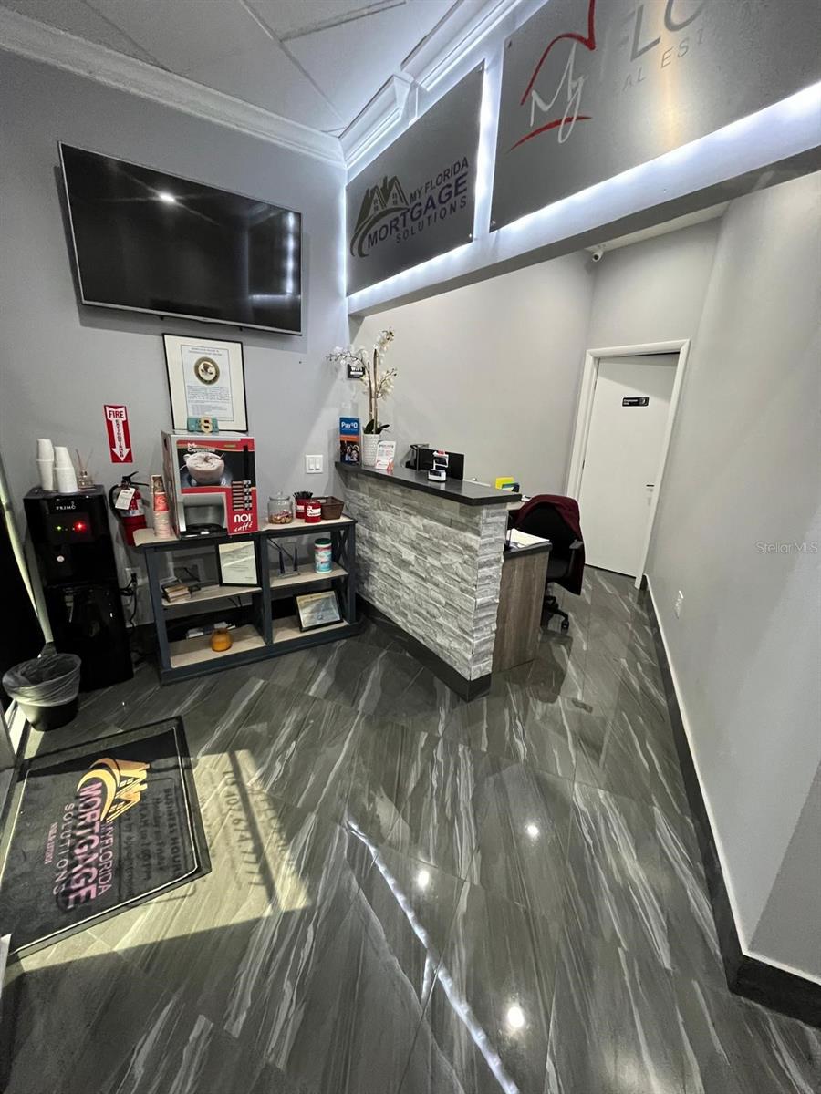 STARPOINTE II SERVICE CENTER - Commercial Lease