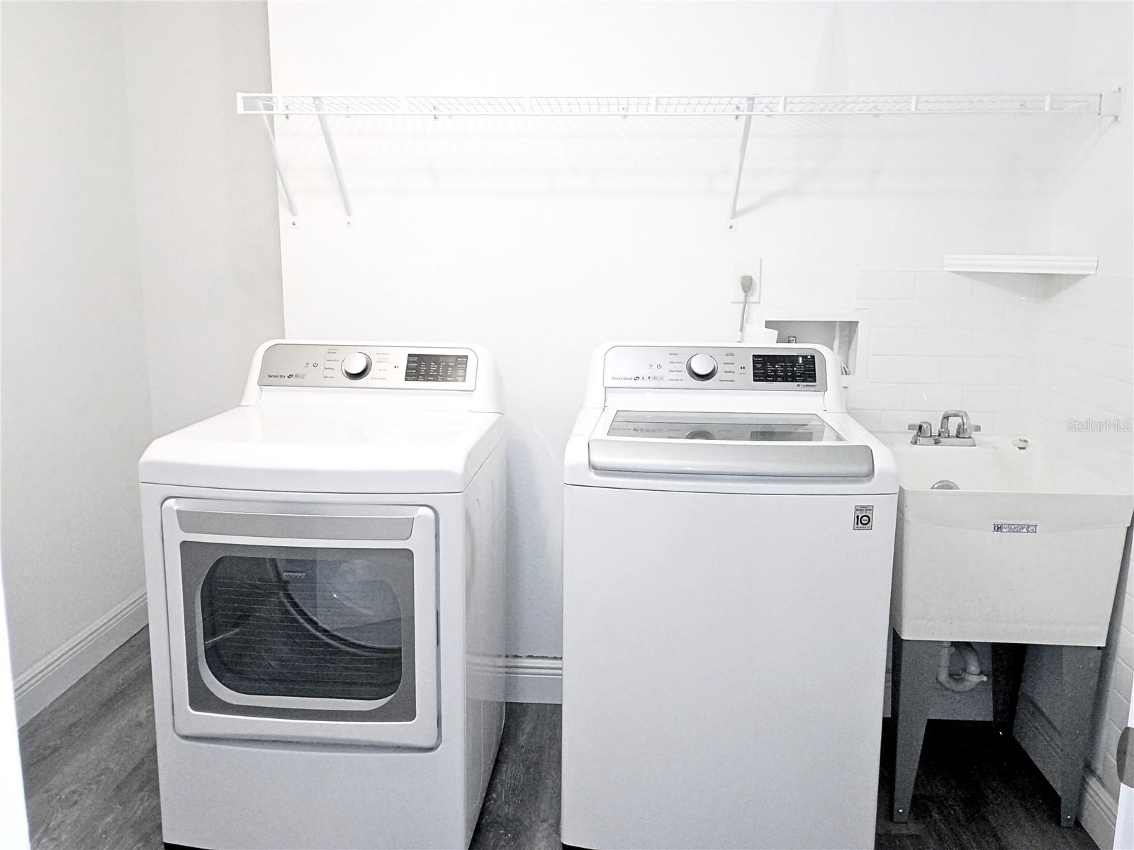 GOLF LAKE CONDO 8 AT EAST BAY - Residential