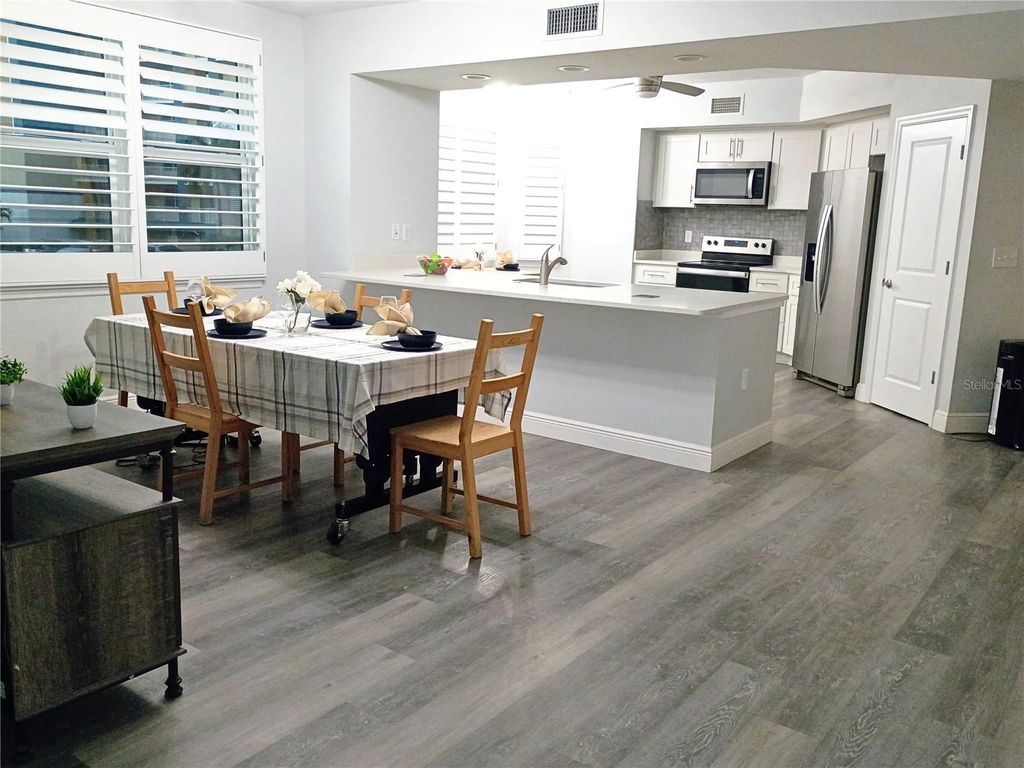 Photo of 960 Starkey Road #8106, Largo, FL 33771 (MLS # TB8466308)