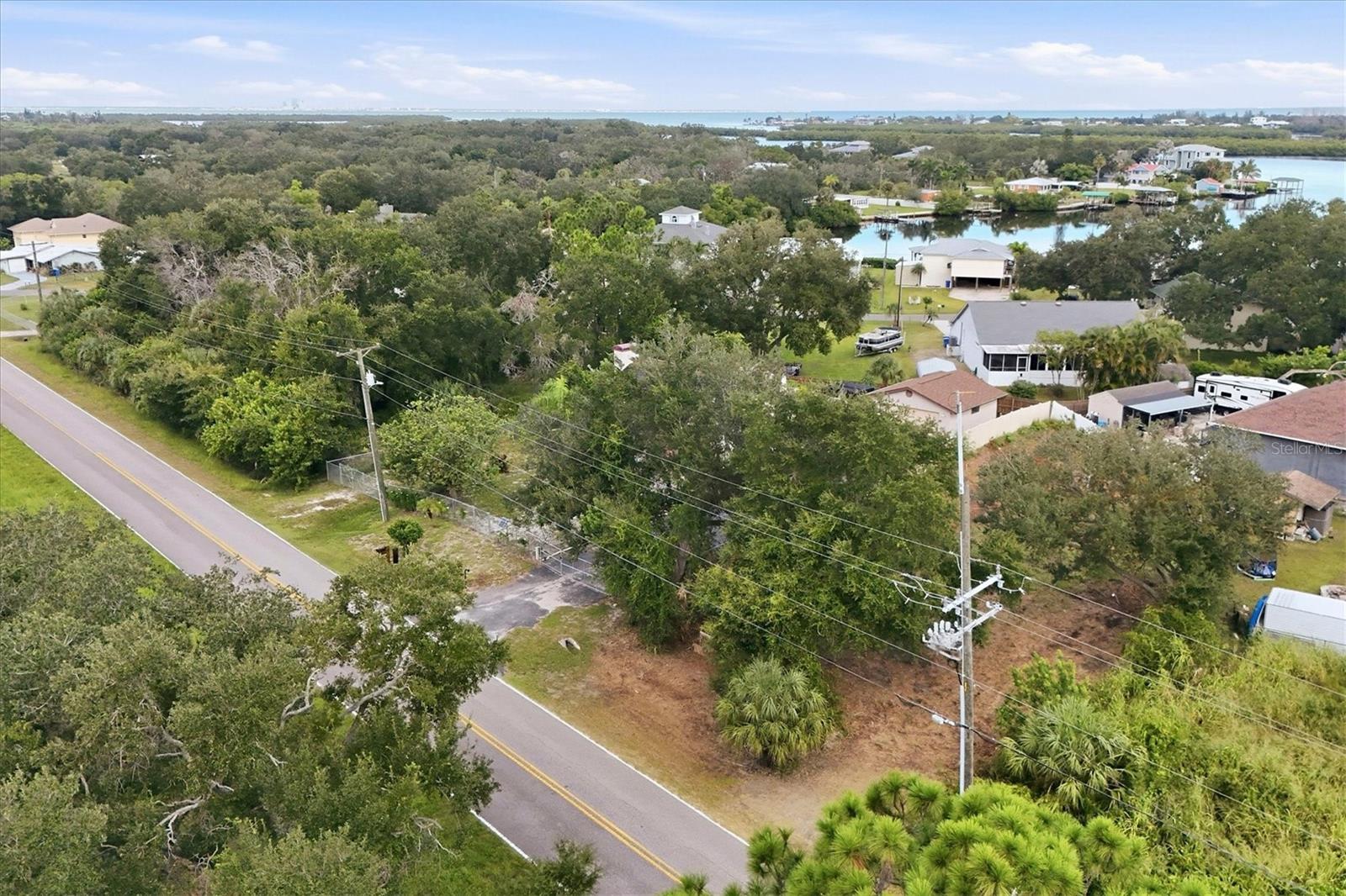 2607 GULF CITY ROAD, RUSKIN, FL, 33570 3 2607 GULF CITY ROAD